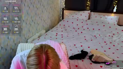 Snapshot of babees_eva chatting on April 2026 11:05:01 AM Sweety Eva online show from April 2026 11:05:01 AM