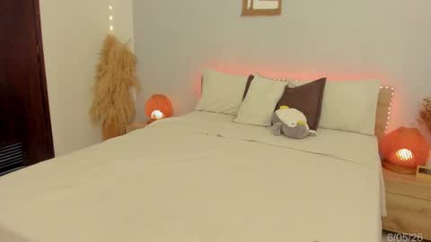 Snapshot of babesexy19_ chatting on May 2026 12:27:02 AM itzell online show from May 2026 12:27:02 AM