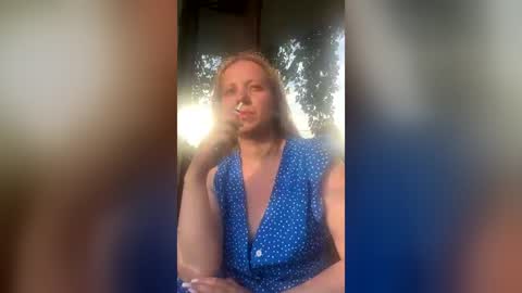 Snapshot of baby_blondee chatting on July 2026 04:24:01 PM Baby Blonde online show from July 2026 04:24:01 PM