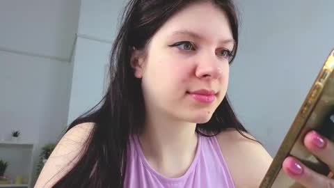 Evalena maybe just Eva online show from January 2026 05:10:02 AM