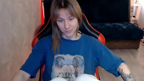 baby_kitte online show from June 2026 03:02:02 AM