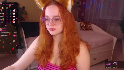 baby_little_fox online show from October 2025 11:43:02 AM