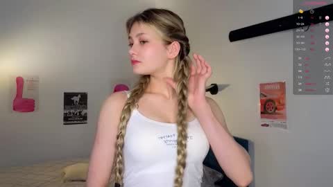 Ruth online show from October 2025 07:33:02 PM