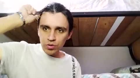 Dani  online show from November 2025 08:57:01 PM