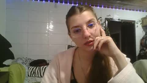 babydemon6 online show from September 2025 11:20:02 PM