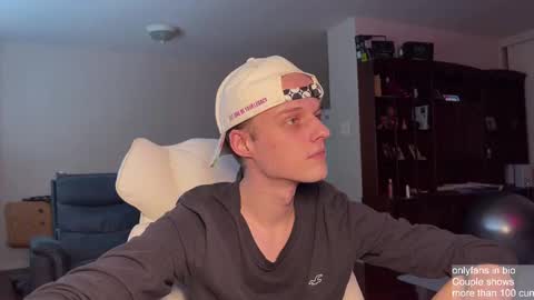 Snapshot of babyfacenorth chatting on February 2025 02:48:02 PM Big cock boy online show from February 2025 02:48:02 PM