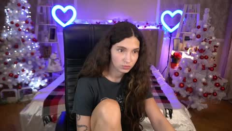 Snapshot of babyflowerr chatting on December 2024 02:01:02 AM Sasha online show from December 2024 02:01:02 AM