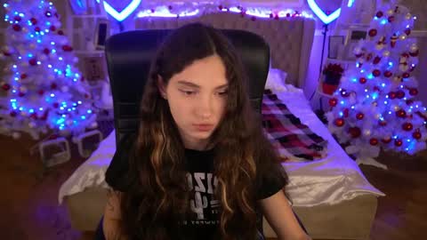 Snapshot of babyflowerr chatting on December 2024 08:36:02 PM Sasha online show from December 2024 08:36:02 PM