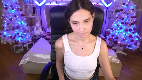 Snapshot of babyflowerr chatting on December 2024 02:54:01 AM Sasha online show from December 2024 02:54:01 AM
