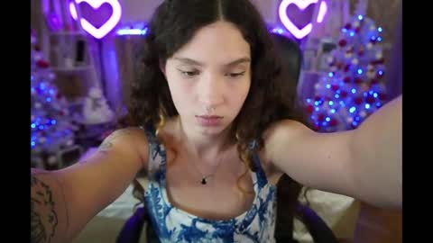 Snapshot of babyflowerr chatting on January 2025 07:56:02 PM Sasha online show from January 2025 07:56:02 PM