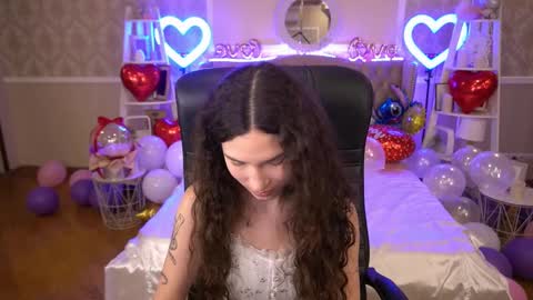 Snapshot of babyflowerr chatting on February 2025 08:18:01 PM Sasha online show from February 2025 08:18:01 PM
