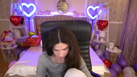 Snapshot of babyflowerr chatting on February 2025 05:01:01 AM Sasha online show from February 2025 05:01:01 AM