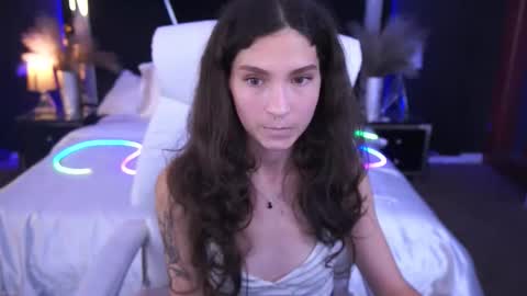 Snapshot of babyflowerr chatting on October 2025 07:09:02 PM Sasha online show from October 2025 07:09:02 PM