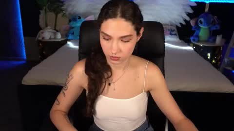 Snapshot of babyflowerr chatting on October 2025 07:03:01 PM Sasha online show from October 2025 07:03:01 PM