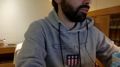 Tom A.    online show from December 2024 04:05:02 PM