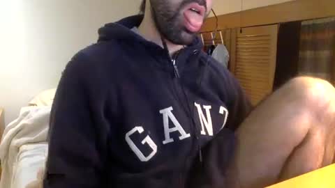 Tom A.    online show from January 2025 11:21:02 AM