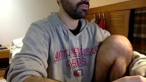 Tom A.    online show from January 2025 07:31:01 PM