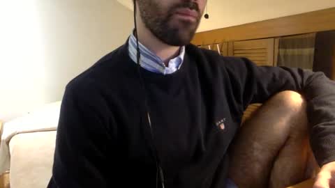 Tom A.    online show from February 2025 10:59:02 PM