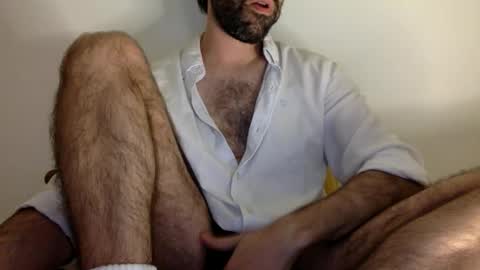 Tom A.    online show from September 2025 10:10:02 PM