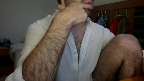 Tom A.    online show from September 2025 04:08:02 PM