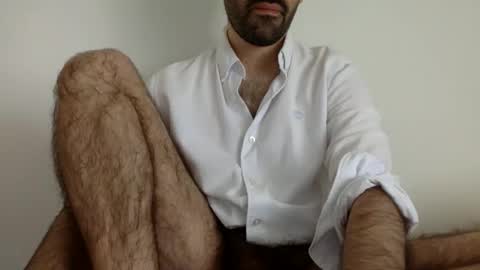 Tom A.    online show from October 2025 11:49:02 AM