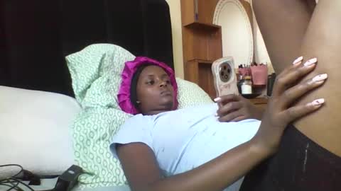 Babylisah online show from November 2025 11:33:02 AM