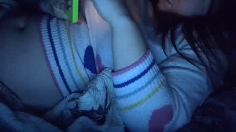 Snapshot of babymom1 chatting on February 2025 01:00:01 AM babymom1 online show from February 2025 01:00:01 AM