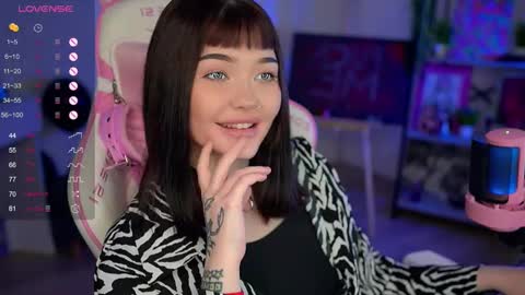 Nika online show from December 2024 02:09:01 AM