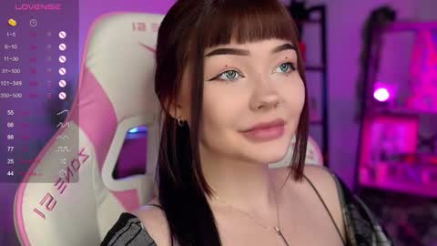 Nika online show from September 2025 09:15:02 PM