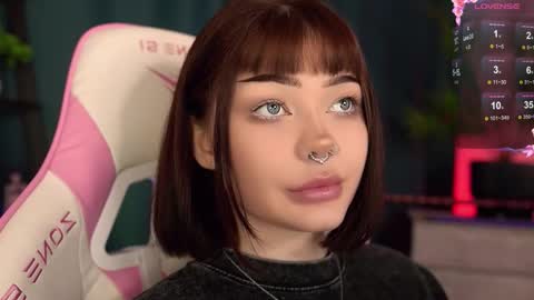 Nika online show from October 2025 09:36:01 PM