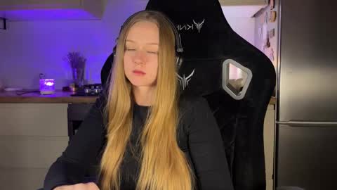 NEXT STREAM  1AM GMT3  Alice    online show from September 2025 08:52:02 AM