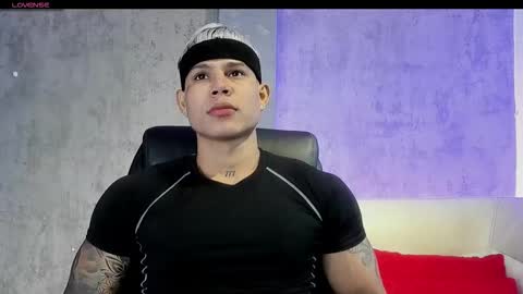 Snapshot of bad_boytoh chatting on January 2026 12:44:02 PM bad_boytoh online show from January 2026 12:44:02 PM