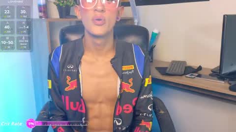 Damian  online show from May 2026 06:32:01 AM