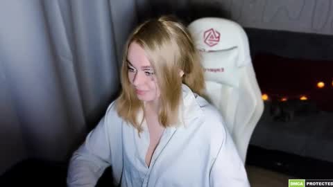 Lin online show from October 2025 01:53:02 AM