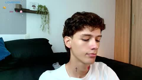 jhojan online show from November 2025 09:47:01 PM