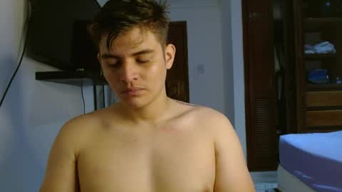 badbunny_69_ online show from April 2026 11:35:02 PM