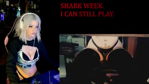 Snapshot of badd0ll chatting on May 2026 06:35:02 PM badd0ll online show from May 2026 06:35:02 PM