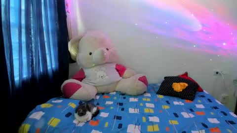 Snapshot of baddest_cat chatting on April 2026 08:25:02 PM baddestcat online show from April 2026 08:25:02 PM