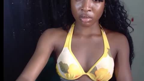 Snapshot of baddiebitchx chatting on May 2026 10:33:01 AM baddiebitchx online show from May 2026 10:33:01 AM