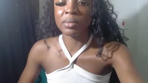 Snapshot of baddiebitchx chatting on May 2026 11:39:01 AM baddiebitchx online show from May 2026 11:39:01 AM