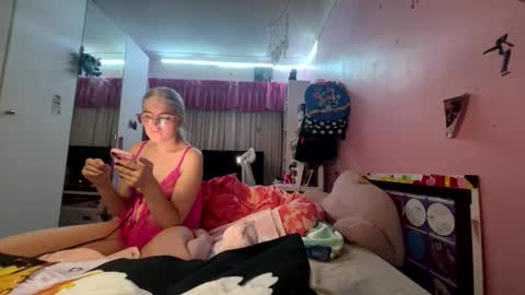 baddieprettypussy online show from April 2026 04:13:01 PM