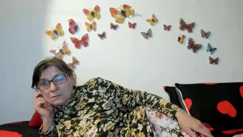 Snapshot of badgg chatting on December 2024 05:21:02 PM Gina online show from December 2024 05:21:02 PM