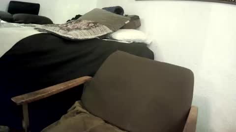 Mexican livin Off the Wall online show from February 2026 05:16:02 AM