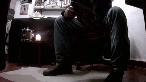 Mexican livin Off the Wall online show from April 2026 03:53:02 AM