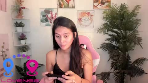 Snapshot of badjao_girl chatting on April 2026 06:43:01 PM Joshaine online show from April 2026 06:43:01 PM