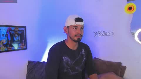 badlucky_ online show from November 2025 05:07:02 AM