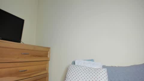 Snapshot of badmodel_ chatting on January 2025 02:07:01 PM Name online show from January 2025 02:07:01 PM