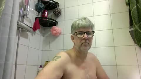 Snapshot of baggelina75 chatting on May 2026 07:52:01 PM baggelina75 online show from May 2026 07:52:01 PM