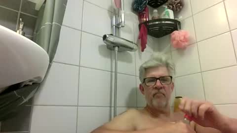 Snapshot of baggelina75 chatting on June 2026 06:54:02 PM baggelina75 online show from June 2026 06:54:02 PM
