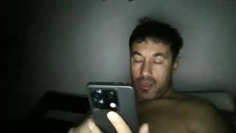Snapshot of bagio18 chatting on November 2025 09:00:02 PM Bagio online show from November 2025 09:00:02 PM